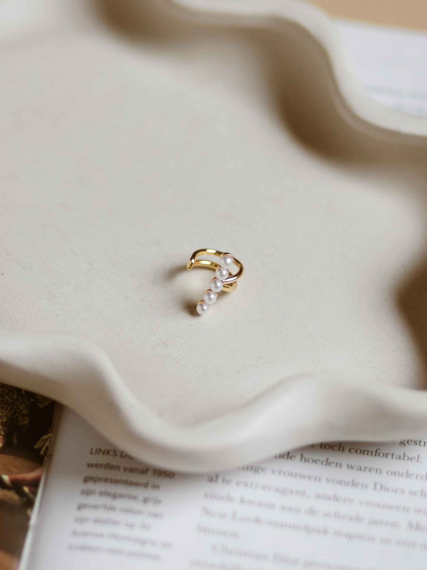 Earcuff Loïs - Goud