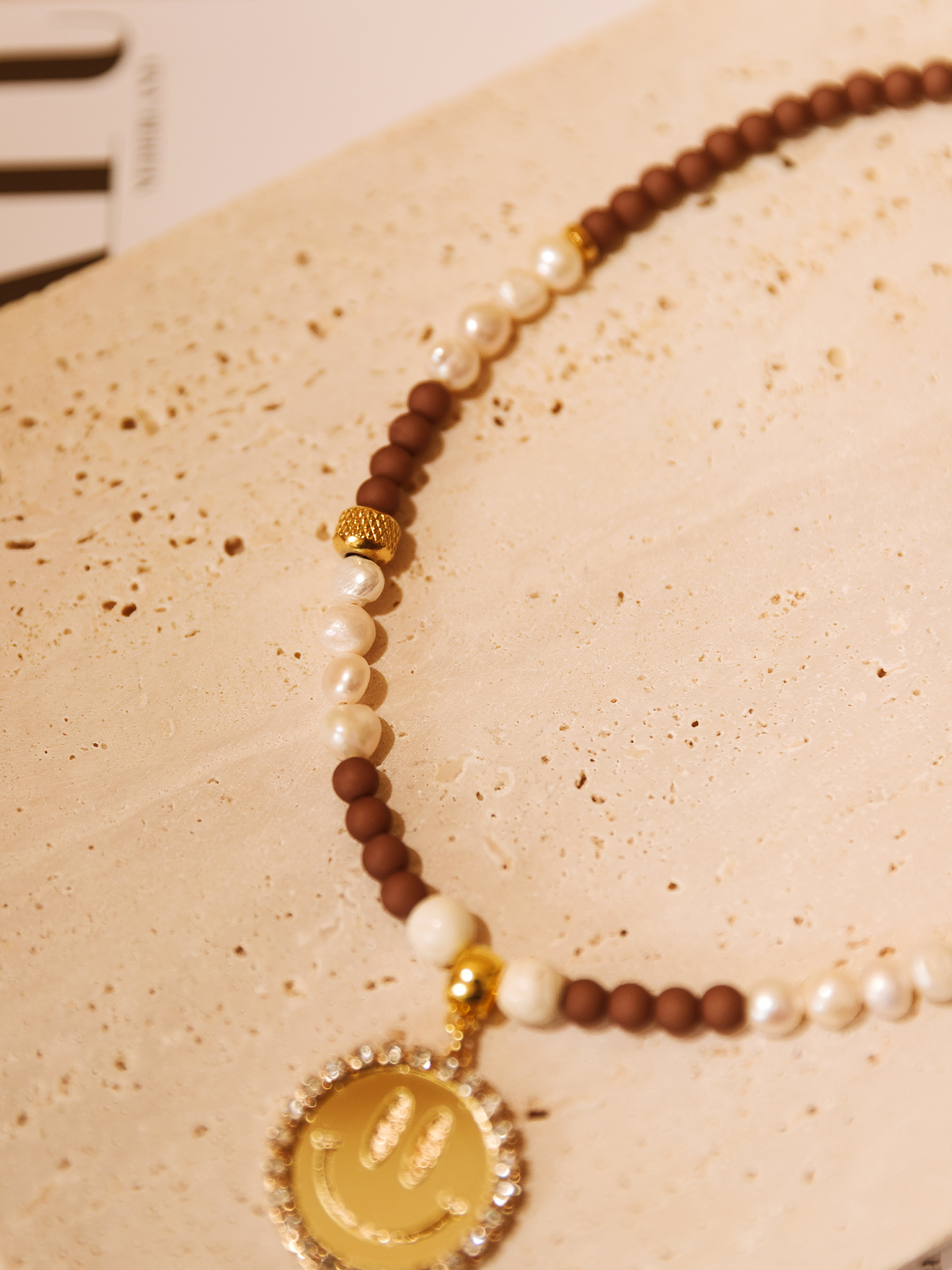 Limited Ketting Kralen Smiley Gold - Brown