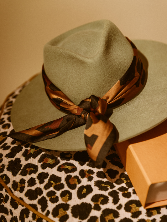 Sjaaltje Panter - Brown