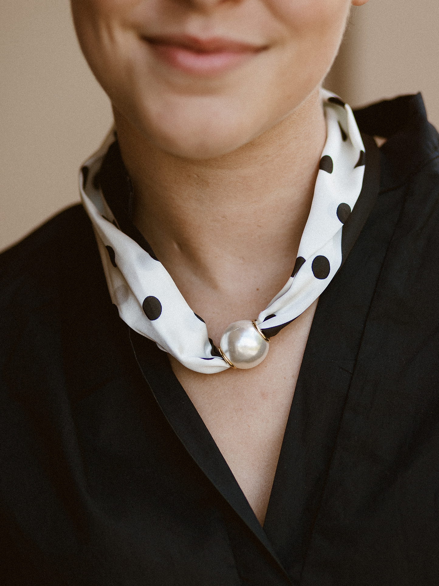 Sjaaltje Dots Soof - Black